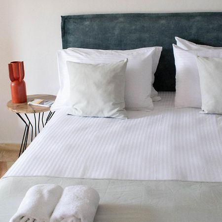 Armakha Oniropetra Luxury Suites מראה חיצוני תמונה