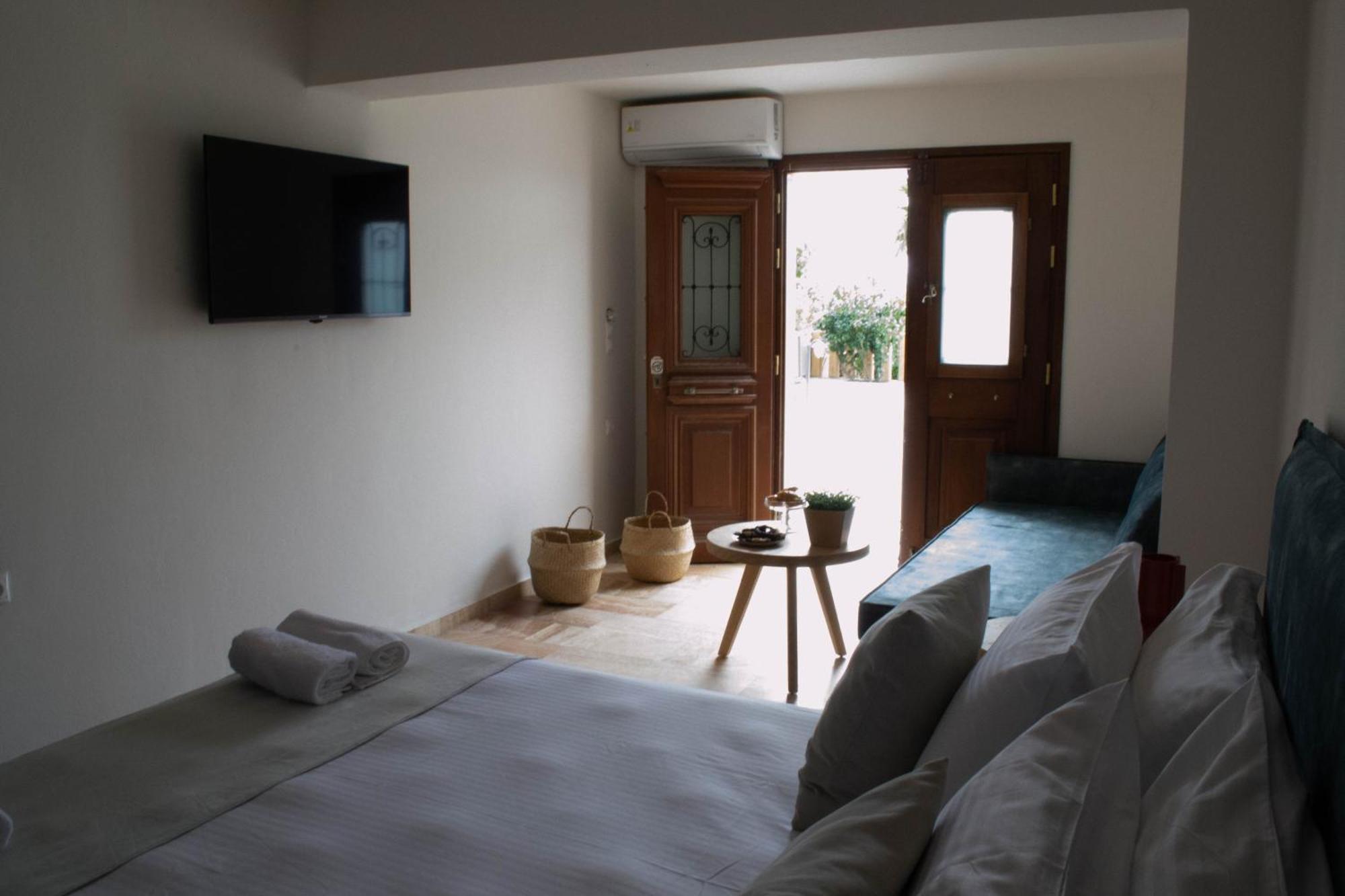 Armakha Oniropetra Luxury Suites מראה חיצוני תמונה