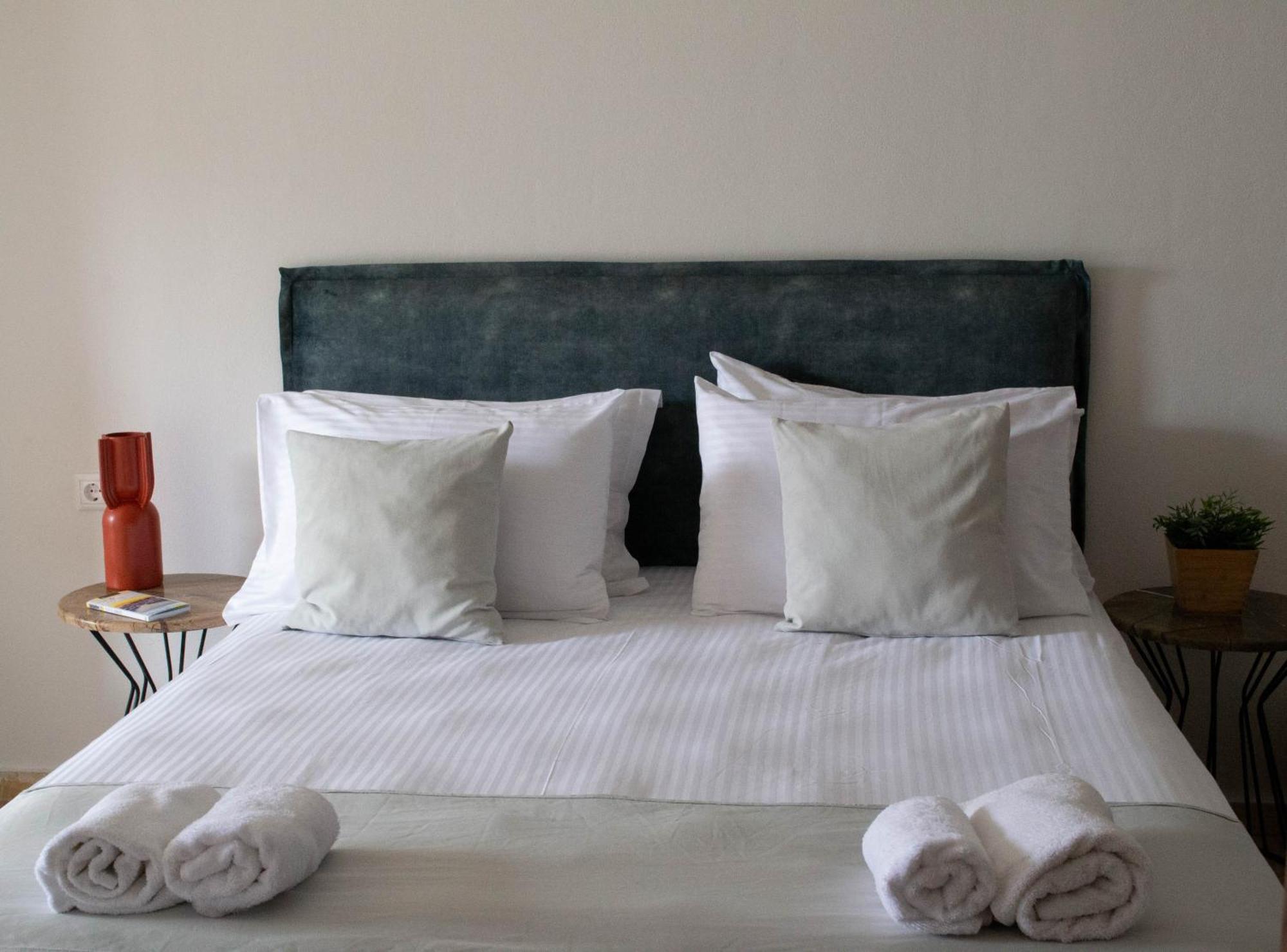 Armakha Oniropetra Luxury Suites מראה חיצוני תמונה