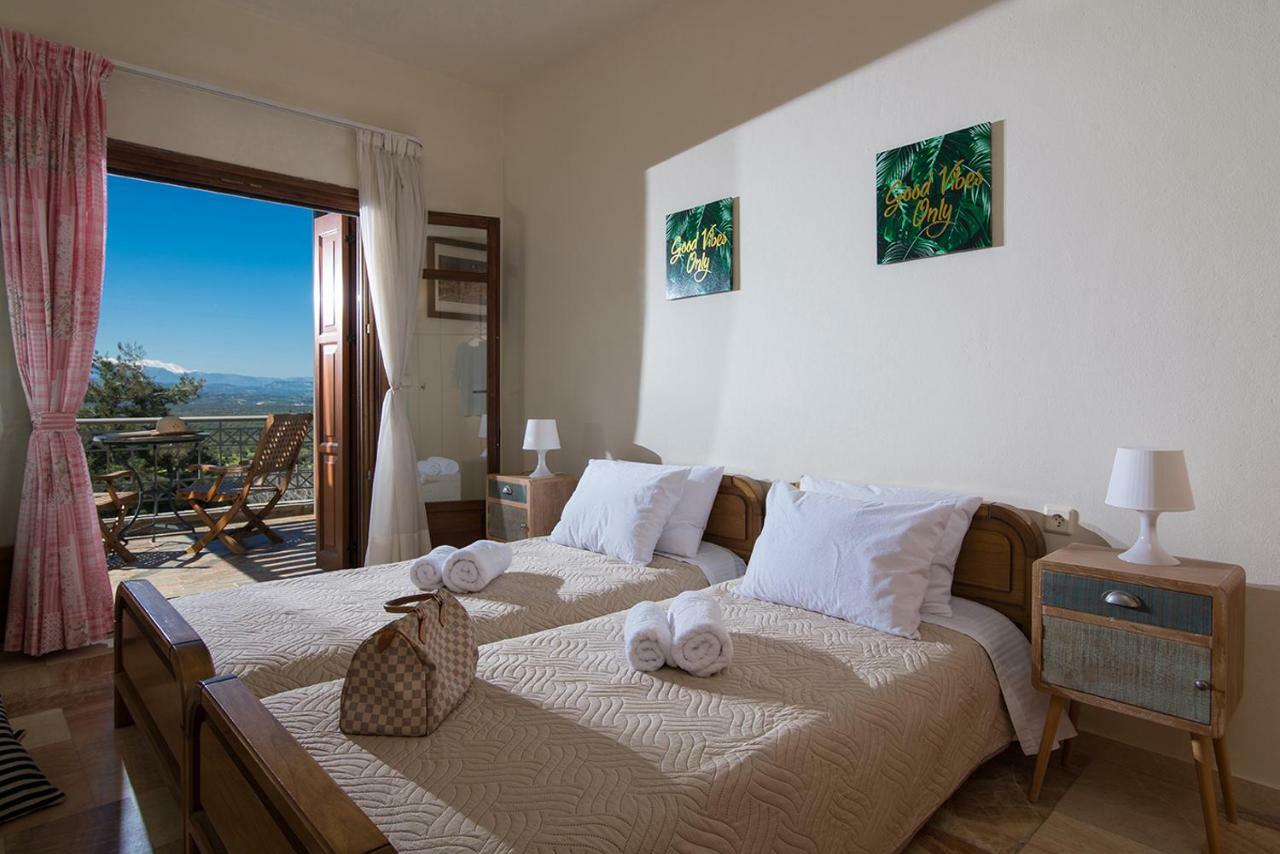 Armakha Oniropetra Luxury Suites מראה חיצוני תמונה