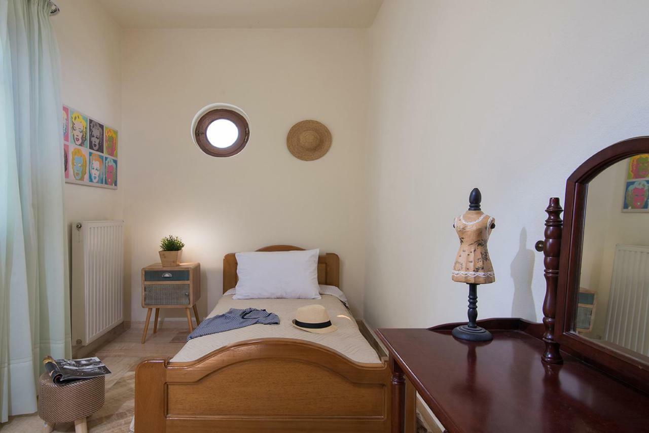 Armakha Oniropetra Luxury Suites מראה חיצוני תמונה